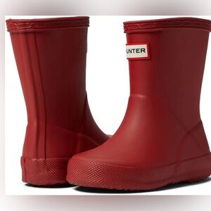 Hunter Kids First Classic Rain Boots in military red size 10